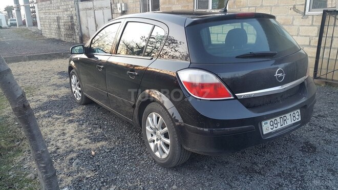 Opel Astra 2005, 239,624 km - 1.8 l - Zaqatala