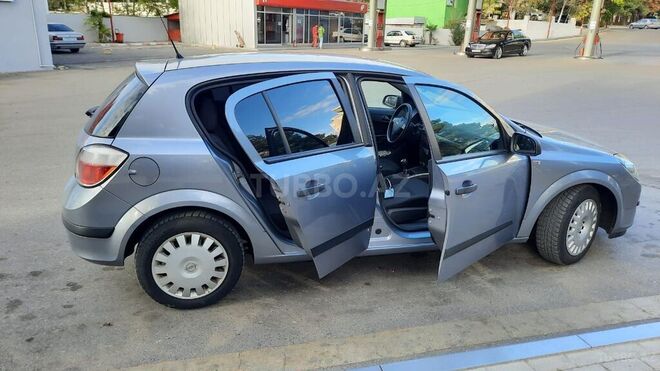 Opel Astra 2005, 267,000 km - 1.4 л - Bakı