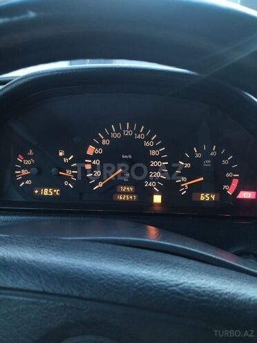 Mercedes C 220 1996, 163,000 km - 2.2 л - Bakı