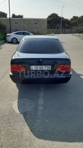 Mercedes E 230 1996, 303,000 km - 2.3 л - Bakı