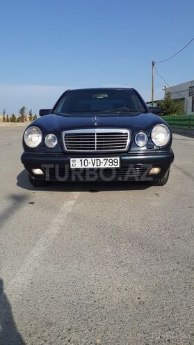 Mercedes E 230 1996, 303,000 km - 2.3 л - Bakı