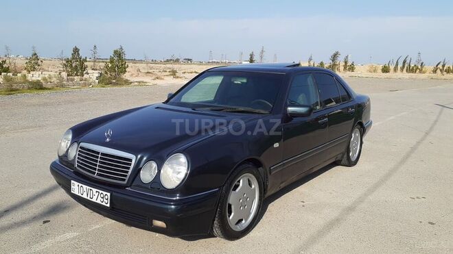 Mercedes E 230 1996, 303,000 km - 2.3 л - Bakı