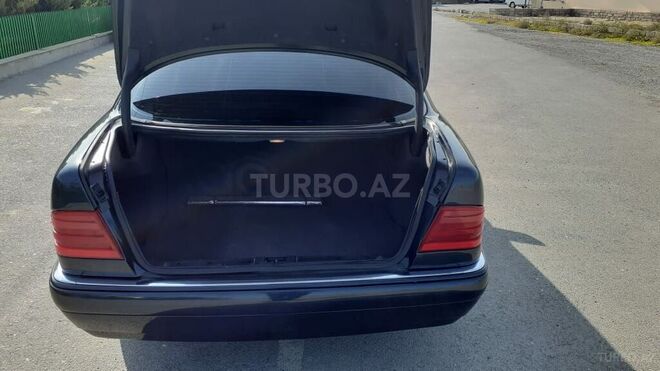 Mercedes E 230 1996, 303,000 km - 2.3 л - Bakı