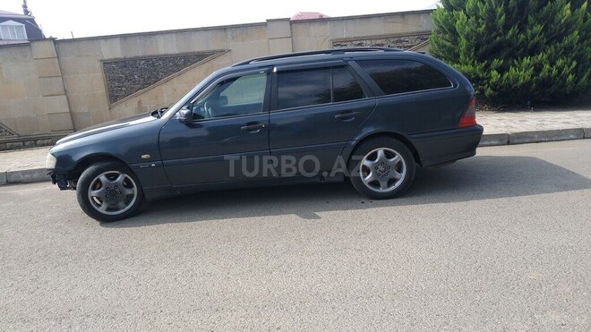 Mercedes C 230 1998, 433,700 km - 2.3 l - Astara