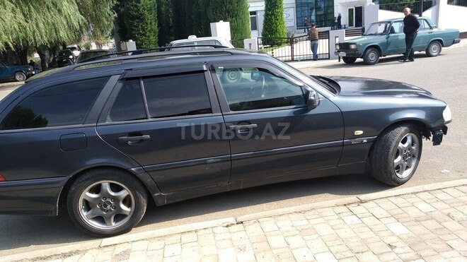Mercedes C 230 1998, 433,700 km - 2.3 l - Astara