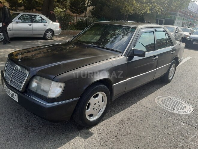 Mercedes E 200 1995, 245,000 km - 2.0 л - Bakı