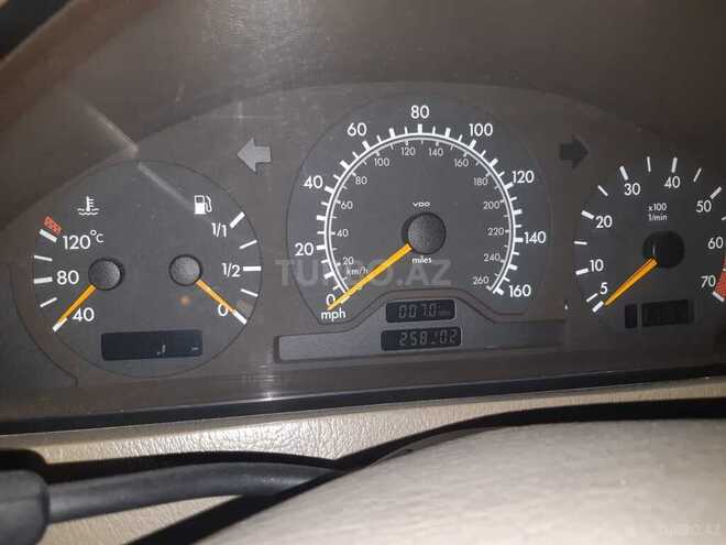 Mercedes C 280 1997, 258,102 km - 2.8 л - Bakı