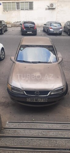 Opel Vectra 1997, 410,000 km - 2.0 l - Saatlı