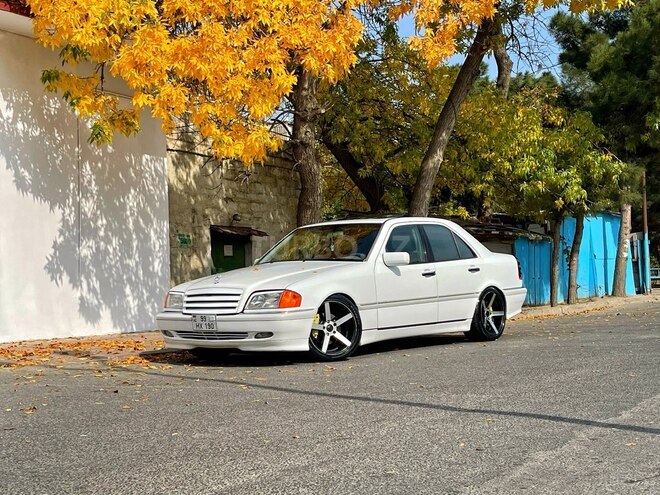 Mercedes C 230 1997, 402,000 km - 2.3 l - Bakı