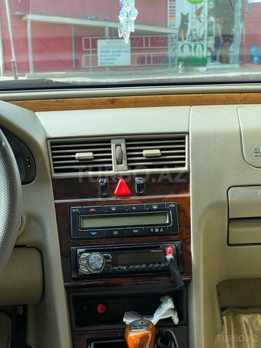 Mercedes C 230 1997, 402,000 km - 2.3 l - Bakı