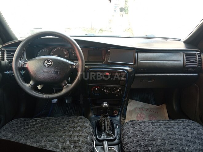 Opel Vectra 1997, 365,000 km - 2.0 l - Bakı