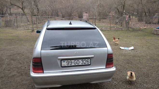 Mercedes C 180 1999, 200,000 km - 1.8 l - Zaqatala