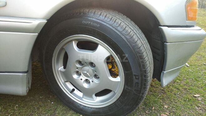 Mercedes C 180 1999, 200,000 km - 1.8 l - Zaqatala
