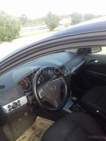 Opel Astra 2004, 142,000 km - 1.4 l - Bakı