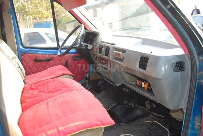 GAZ 2705 1996, 323,000 km - 2.4 l - Bakı