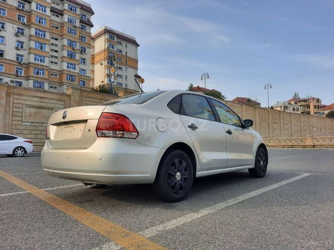 Volkswagen Polo 2014, 245,000 km - 1.6 l - Bakı