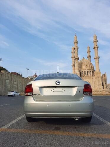 Volkswagen Polo 2014, 245,000 km - 1.6 l - Bakı