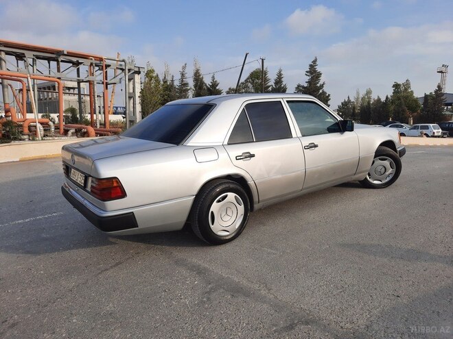 Mercedes E 230 1991, 340,000 km - 2.3 l - Bakı