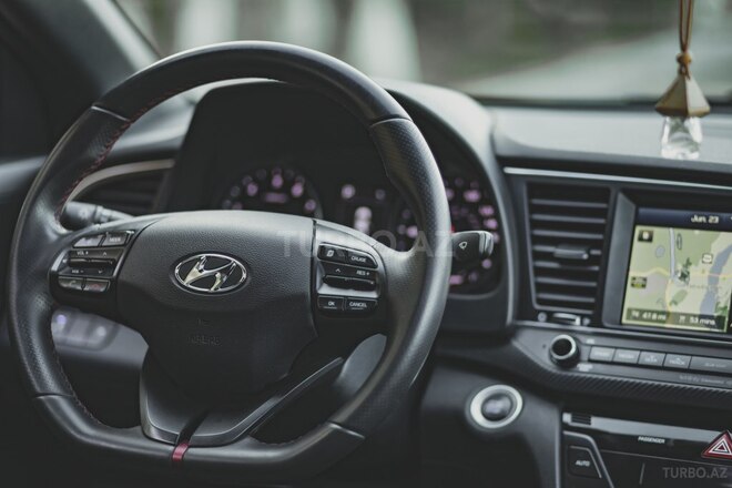 Hyundai Elantra 2017, 43,100 km - 1.6 l - Bakı