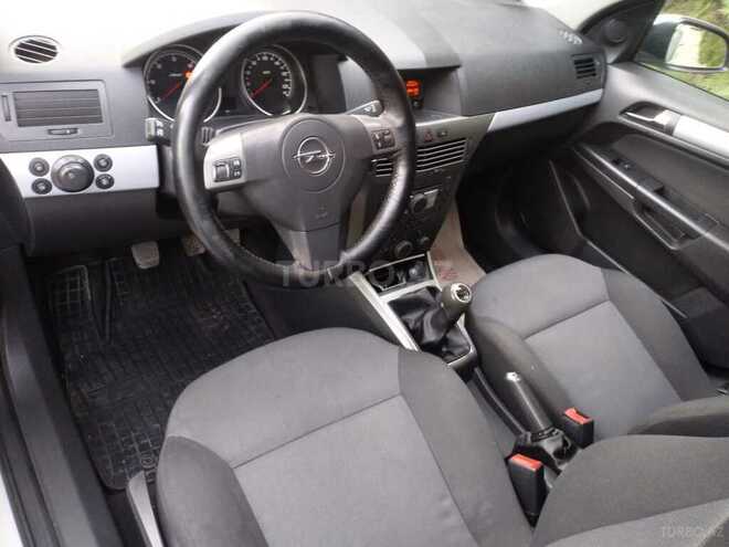 Opel Astra 2006, 250,000 km - 1.3 l - Bakı