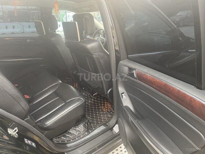 Mercedes GL 550 2006, 259,000 km - 5.5 l - Bakı