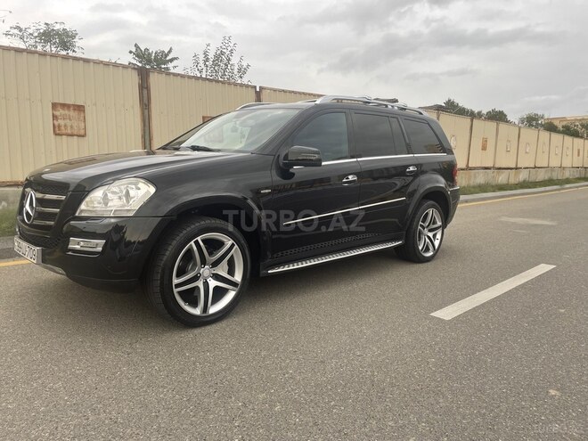 Mercedes GL 550 2006, 259,000 km - 5.5 l - Bakı
