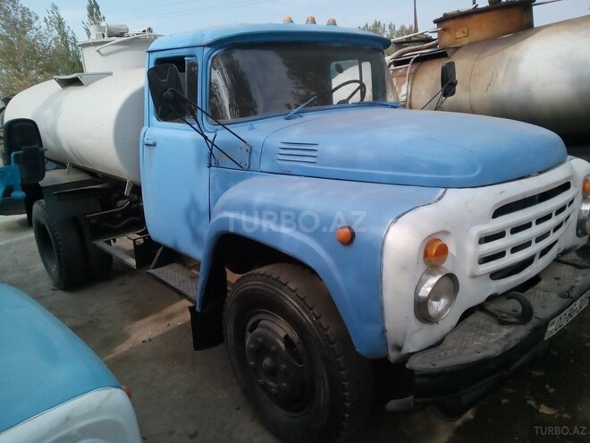 ZIL 130 1986, 900,000 km - 6.0 l - Bərdə