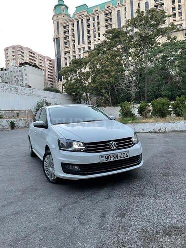 Volkswagen Polo 2015, 121,000 km - 1.6 л - Bakı