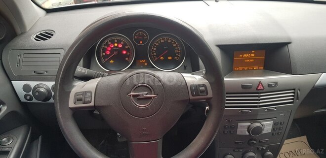 Opel Astra 2005, 209,000 km - 1.4 л - Bakı