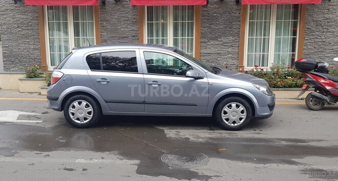 Opel Astra 2005, 209,000 km - 1.4 л - Bakı