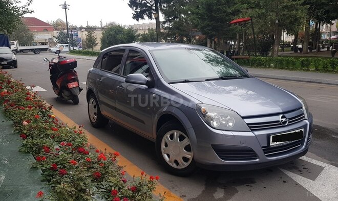 Opel Astra 2005, 209,000 km - 1.4 л - Bakı