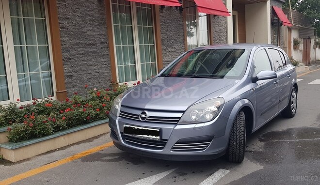 Opel Astra 2005, 209,000 km - 1.4 л - Bakı