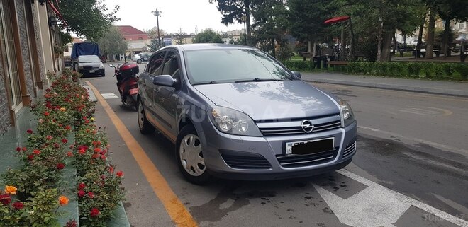 Opel Astra 2005, 209,000 km - 1.4 л - Bakı