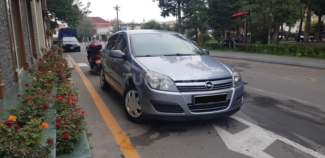 Opel Astra 2005, 209,000 km - 1.4 л - Bakı