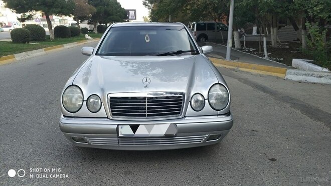 Mercedes E 260 1999, 338,128 km - 2.6 l - Sumqayıt