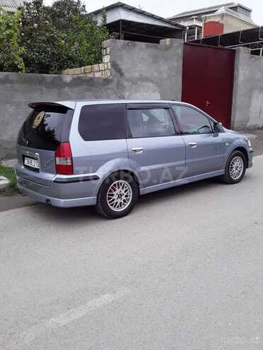 Mitsubishi Grandis 2001, 194,000 km - 2.4 l - Gəncə