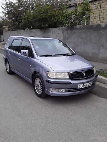 Mitsubishi Grandis 2001, 194,000 km - 2.4 l - Gəncə