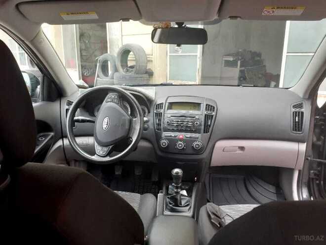 Kia Ceed 2008, 165,000 km - 1.4 л - Salyan