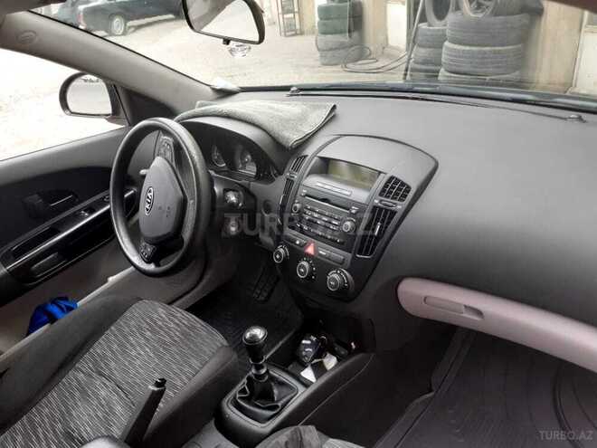 Kia Ceed 2008, 165,000 km - 1.4 л - Salyan