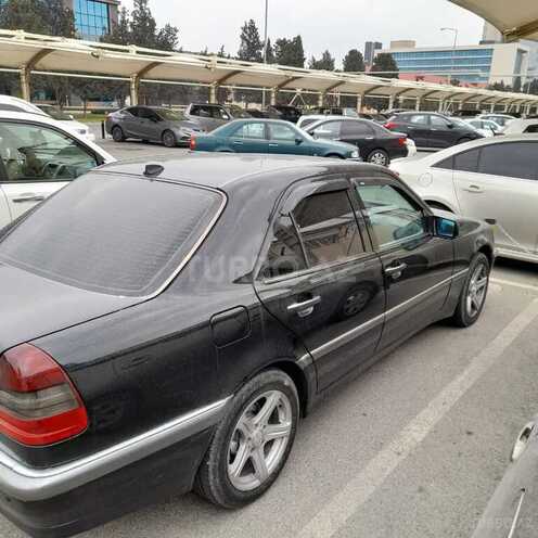 Mercedes C 230 1998, 246,000 km - 2.3 l - Bakı