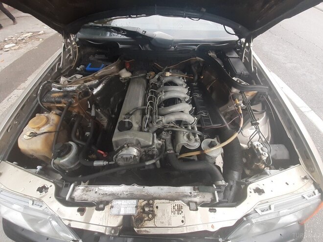 Mercedes E 300 1987, 213,000 km - 3.0 л - Bakı