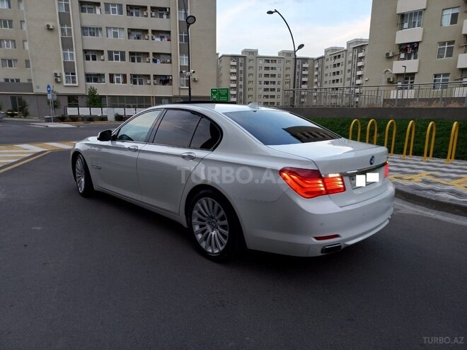 BMW 750 2010, 130,000 km - 4.4 l - Bakı