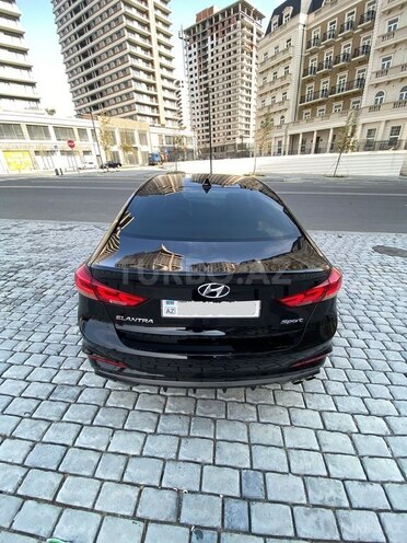 Hyundai Elantra 2017, 126,816 km - 1.6 l - Bakı