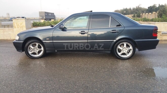 Mercedes C 220 1997, 382,000 km - 2.2 l - Bakı
