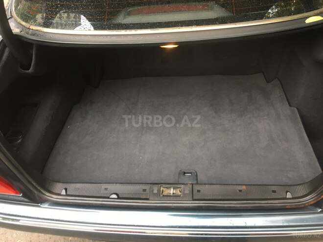 Mercedes E 240 2000, 300,000 km - 2.6 l - Bakı