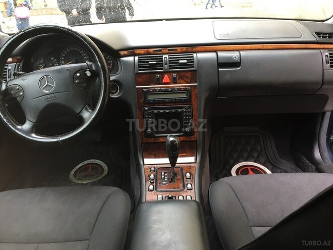 Mercedes E 240 2000, 300,000 km - 2.6 l - Bakı