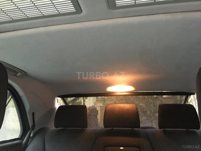 Mercedes E 240 2000, 300,000 km - 2.6 l - Bakı