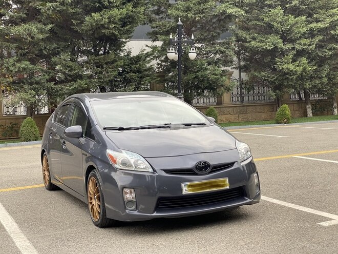 Toyota Prius 2010, 215,000 km - 1.8 l - Bakı