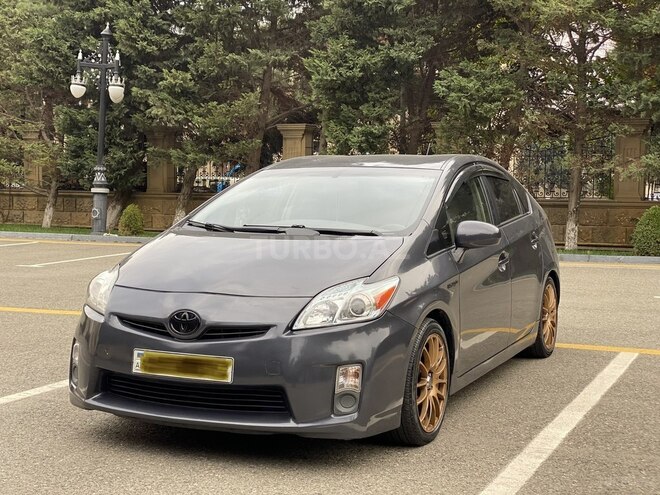 Toyota Prius 2010, 215,000 km - 1.8 l - Bakı