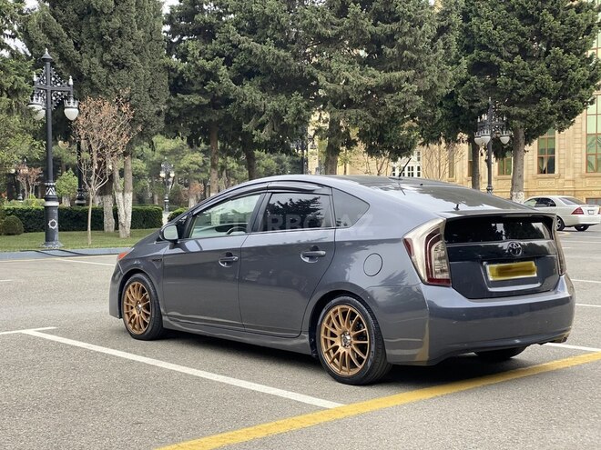 Toyota Prius 2010, 215,000 km - 1.8 l - Bakı